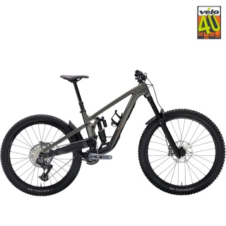 TREK SLASH 8 2025